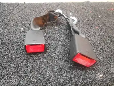 Pezzo di ricambio per auto di seconda mano gancio cintura posteriore sinistro per citroen c3 attraction riferimenti oem iam 