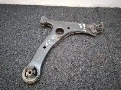 Piesă de schimb auto la mâna a doua braț suspensie inferior dreapta fațã pentru toyota corolla (e12) 2.0 d-4d sol sedán referințe oem iam 