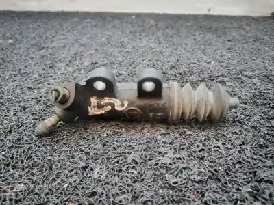 Piesă de schimb auto la mâna a doua pompa de ambreaj pentru toyota corolla (e12) 2.0 d-4d sol sedán referințe oem iam 