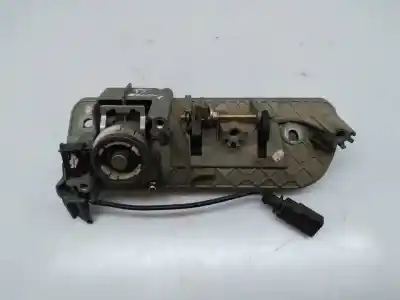 Автозапчасти б/у задняя левая наружная ручка за volkswagen caddy ka/kb (2k) life ссылки oem iam 2k0827565f  2k0827565g