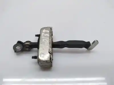 Pièce détachée automobile d'occasion retenue de porte pour toyota auris active références oem iam 