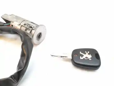 Second-hand car spare part ignition switch for peugeot 206+ básico oem iam references   