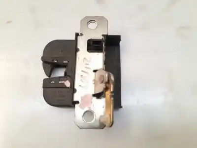 Peça sobressalente para automóvel em segunda mão fechadura do mala por volkswagen polo (9n1) trendline referências oem iam 6q0827505b