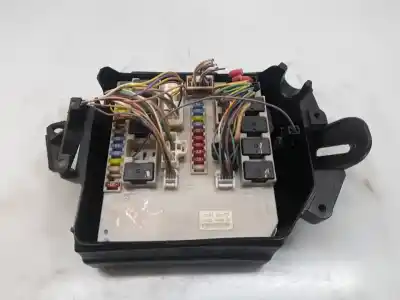 Second-hand car spare part fuse box unit for renault clio iii pack dynamique oem iam references r6d042297  456181c