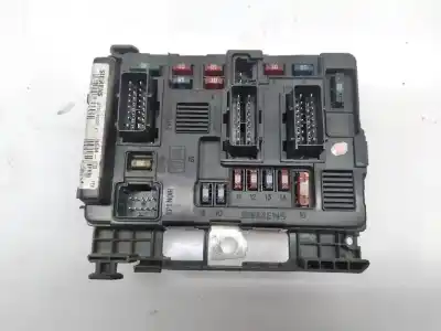 Pièce détachée automobile d'occasion boîtes à fusibles pour peugeot 206 berlina xs références oem iam 9643498880  