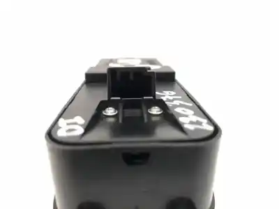 Second-hand car spare part left front power window switch for volvo c30 1.8 cat oem iam references 30773208  