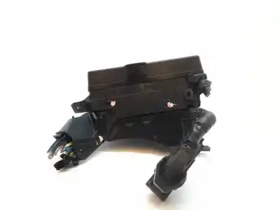 Second-hand car spare part fuse box unit for toyota auris active oem iam references 8266202320 5883roa1 9099xb2