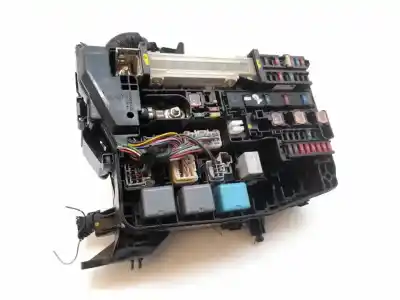 Second-hand car spare part fuse box unit for toyota auris active oem iam references 8266202320 5883roa1 9099xb2