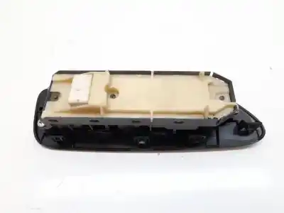 Second-hand car spare part left front power window switch for toyota auris active oem iam references 8404002080  