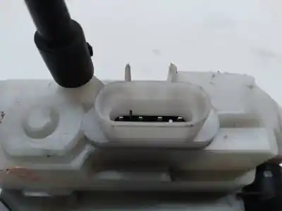 Second-hand car spare part left front door lock for renault twingo acces oem iam references   