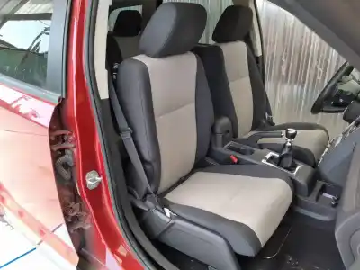 Tweedehands auto-onderdeel rechter voorstoel voor dodge journey sxt oem iam-referenties 