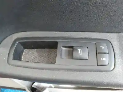 Tweedehands auto-onderdeel schakelaar rechts voor ruit voor dodge journey sxt oem iam-referenties 