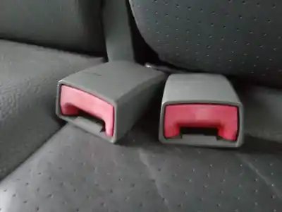 Tweedehands auto-onderdeel linker achter riem haak voor dodge caliber sxt oem iam-referenties 