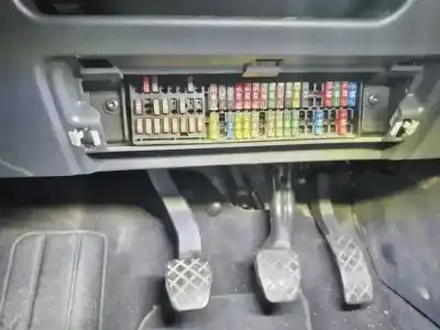 Pezzo di ricambio per auto di seconda mano scatola relè/fusibili per volkswagen polo (6r1) advance riferimenti oem iam   