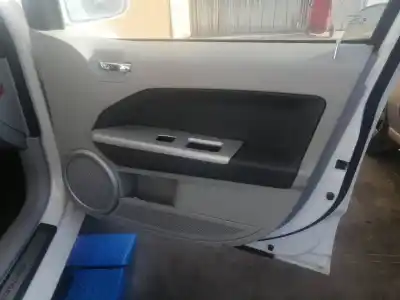 Tweedehands auto-onderdeel bekleding rechts voordeur voor dodge caliber sxt oem iam-referenties 