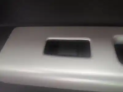 Tweedehands auto-onderdeel rechts achter ruiten bediening voor dodge caliber sxt oem iam-referenties 