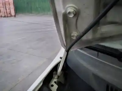 Pièce détachée automobile d'occasion charnière capot avant droite pour toyota auris active références oem iam 