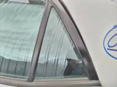 Pièce détachée automobile d'occasion vitre triangulaire custode arrière gauche pour toyota auris active références oem iam 