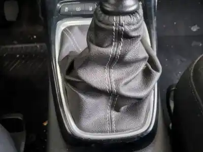 Peça sobressalente para automóvel em segunda mão forra da alavanca de velocidades por opel crossland x design line referências oem iam 