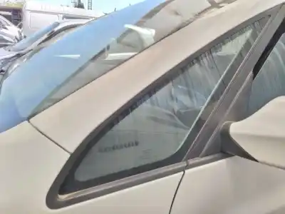 Pièce détachée automobile d'occasion vitre triangulaire custode avant gauche pour hyundai ix20 gls comfort références oem iam 