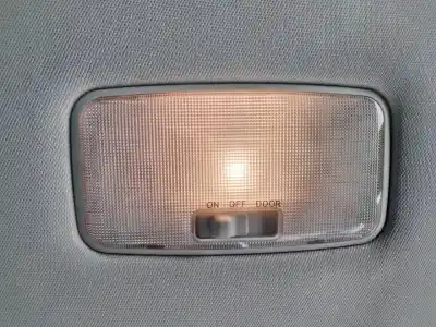 Pièce détachée automobile d'occasion lumière intérieure pour toyota auris active références oem iam 