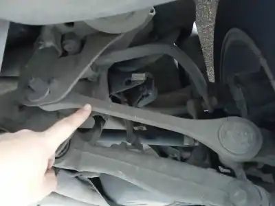 Автозапчасти б/у правая задняя кронштейн за audi a8 (4e2) 4.0 tdi quattro ссылки oem iam 
