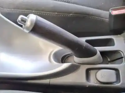 Pièce détachée automobile d'occasion levier de frein a main pour toyota auris active références oem iam 