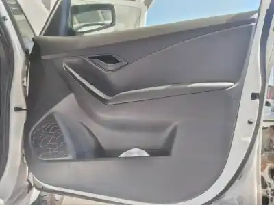 Pièce détachée automobile d'occasion garniture de porte avant droite pour hyundai ix20 gls comfort références oem iam 