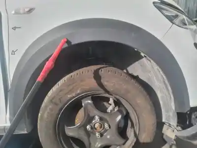 Peça sobressalente para automóvel em segunda mão aba do guarda-lamas dianteiro direito por dacia sandero iii stepway comfort referências oem iam 