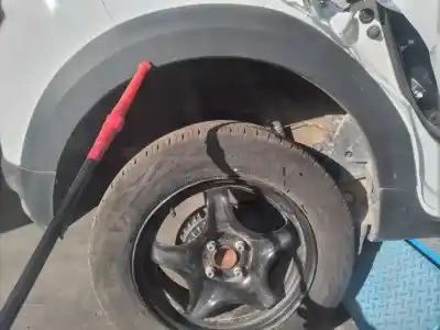 Peça sobressalente para automóvel em segunda mão aba do guarda-lamas traseiro direito por dacia sandero iii stepway comfort referências oem iam 