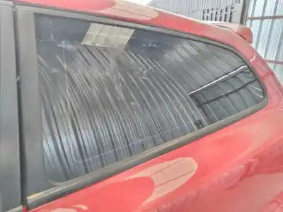 Peça sobressalente para automóvel em segunda mão vidro de custódia triangular traseiro esquerdo por volvo c30 1.8 cat referências oem iam 