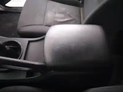 Peça sobressalente para automóvel em segunda mão apoio de braço consola central por ssangyong actyon 200 xdi 4wd limited referências oem iam 