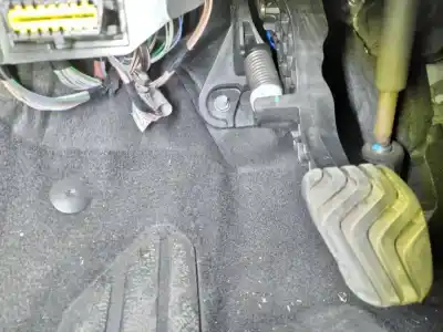 Peça sobressalente para automóvel em segunda mão pedal da embreagem por dacia sandero iii stepway comfort referências oem iam 