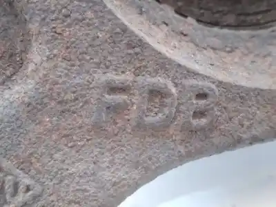 Second-hand car spare part front left knuckle for renault kangoo furgón confort oem iam references   