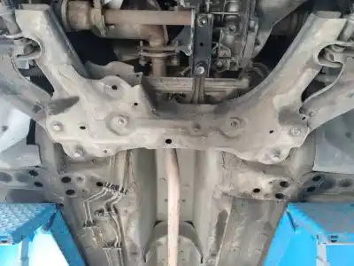 Gebrauchtes Autoersatzteil vorderachse zum renault kangoo furgón confort oem-iam-referenzen   