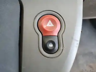 Second-hand car spare part hazard warning lights for renault kangoo furgón confort oem iam references 