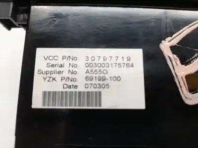 Second-hand car spare part multifunction display for volvo c30 2.0 d momentum oem iam references 30797719  69199100