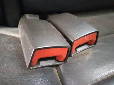 Second-hand car spare part left rear seat belt buckle for chrysler jeep compass limited plus 4x2 oem iam references 