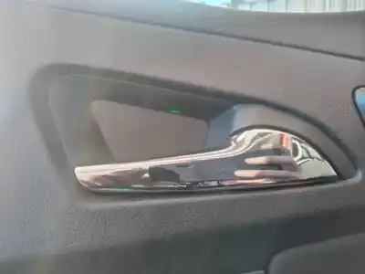 Peça sobressalente para automóvel em segunda mão puxador interior traseiro direito por opel meriva b essentia referências oem iam 