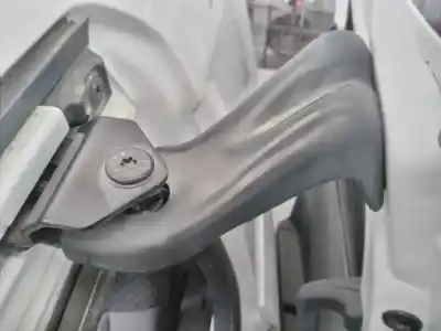 Second-hand car spare part support / sliding door guide for ford transit courier combi trend oem iam references   