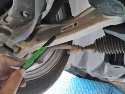 Pezzo di ricambio per auto di seconda mano braccio sospensione inferiore anteriore destro per jaguar xe prestige riferimenti oem iam 