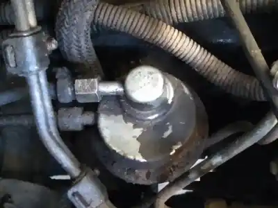 Peça sobressalente para automóvel em segunda mão bomba de combustivel por land rover discovery (salljg/lj) tdi referências oem iam 