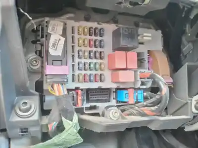 Second-hand car spare part fuse box unit for fiat idea (135) 1.4 oem iam references   