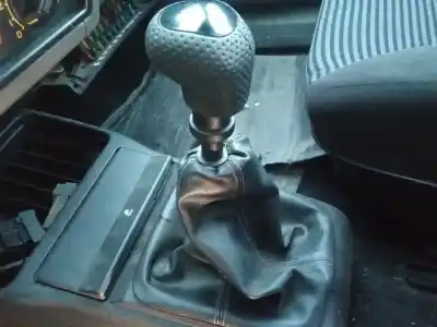Pezzo di ricambio per auto di seconda mano pomello della leva del cambio per renault 19 (b/c/l53) 1.8 riferimenti oem iam   