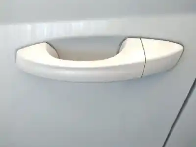 Second-hand car spare part exterior left front door handle for skoda fabia ambition oem iam references 