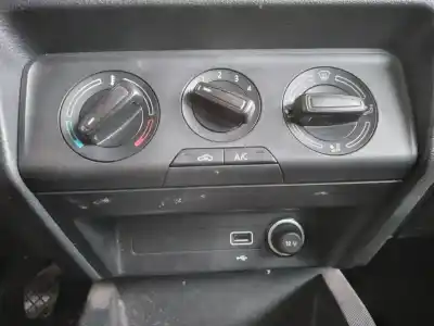 Second-hand car spare part heating / air conditioning control panel for skoda fabia ambition oem iam references 6v0820045d