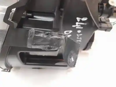 Second-hand car spare part right headlight for dacia duster ambiance 4x2 oem iam references 1305236684  