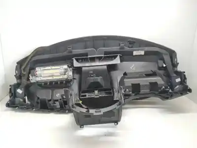 Second-hand car spare part airbag kit for renault clio iii pack authentique oem iam references 8201043701  8200677496