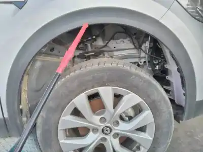 Second-hand car spare part right front winglet for renault captur ii e-tech engineered oem iam references 