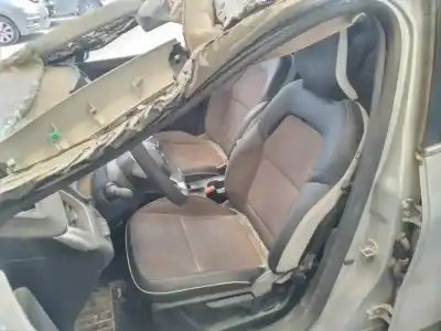 Second-hand car spare part left front seat for renault captur ii e-tech engineered oem iam references   